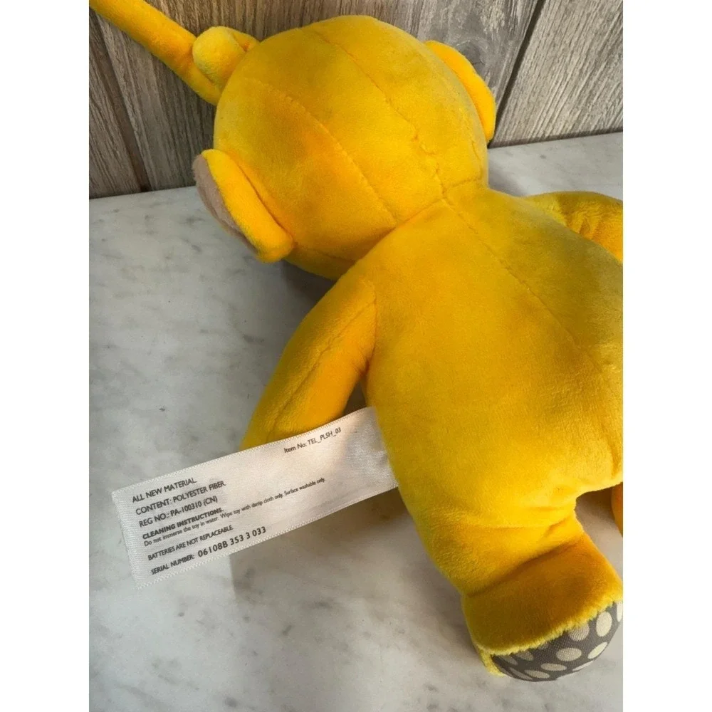Teletubbies Laa-Laa Yellow Plush Stuffed Toy Mighty Mojo 11 inch Collectible